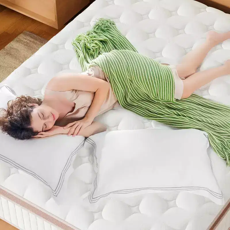 Memory Foam and Pocket Innerspring Hybrid King Mattress 14