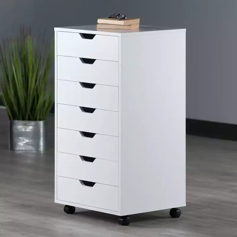 7 Drawer Cabinet with Casters -