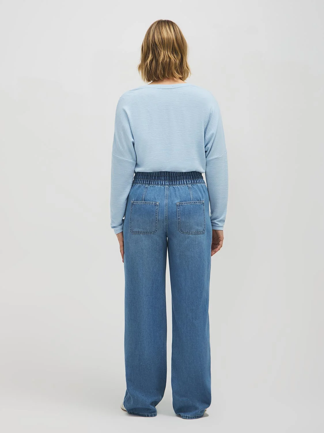 Elastic Waist Wide-Leg Jeans