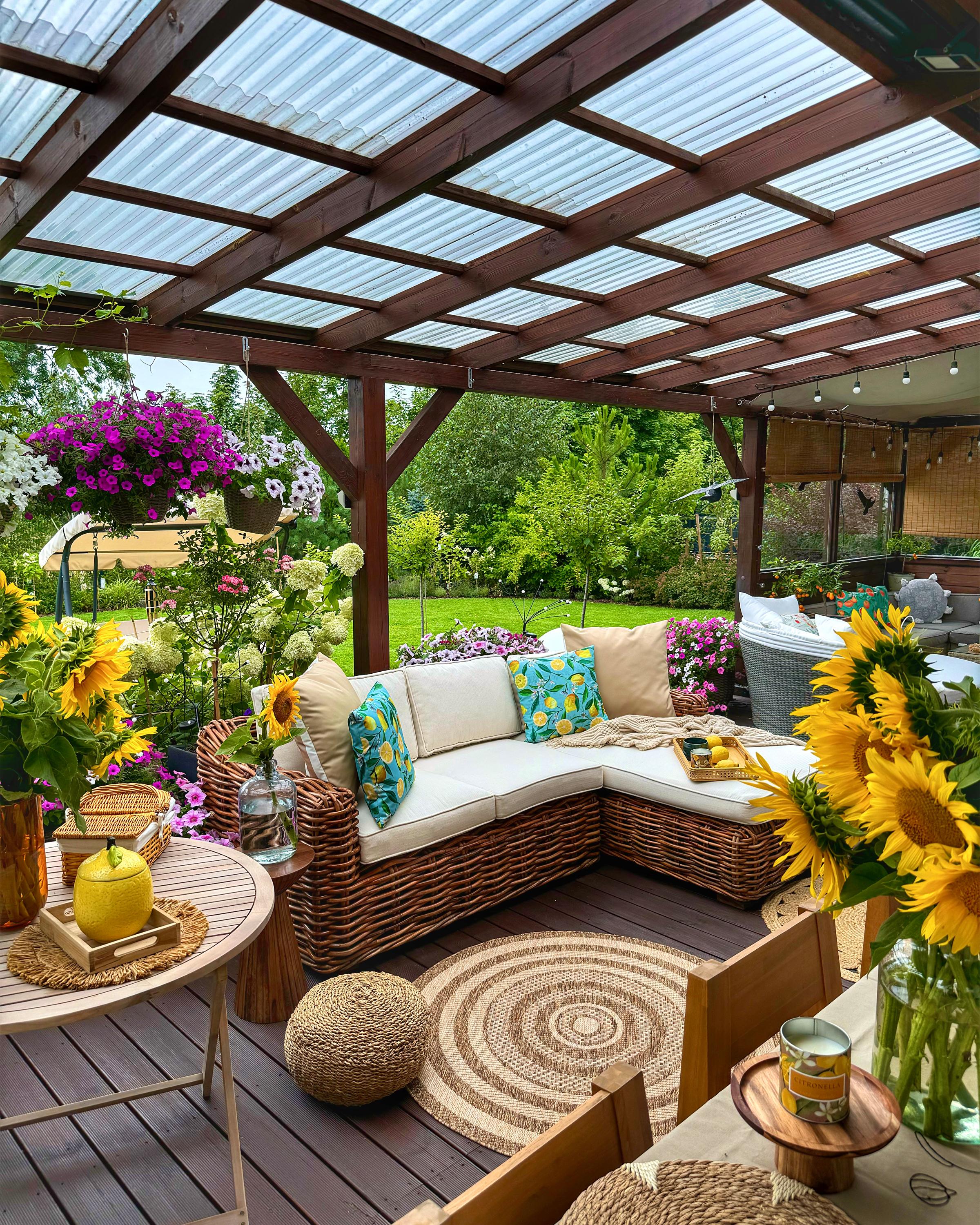 Divano angolare da giardino 3 posti Lato Sinistro Rattan Naturale
