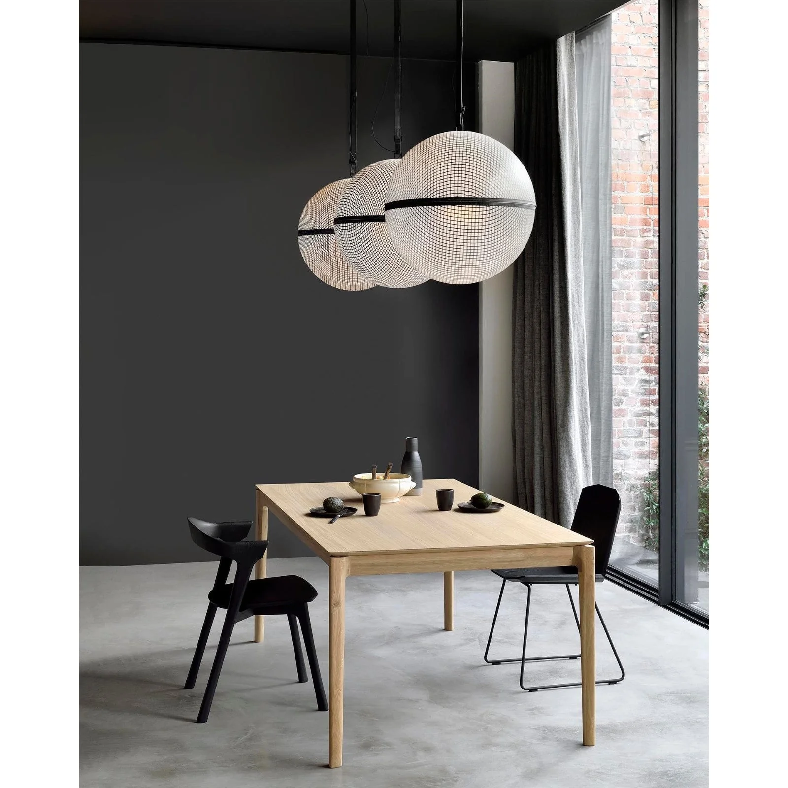 Contemporary Solid Oak Wood Extendable Dining Table with Rectangular Top & Airy Open Frame for Dining Room