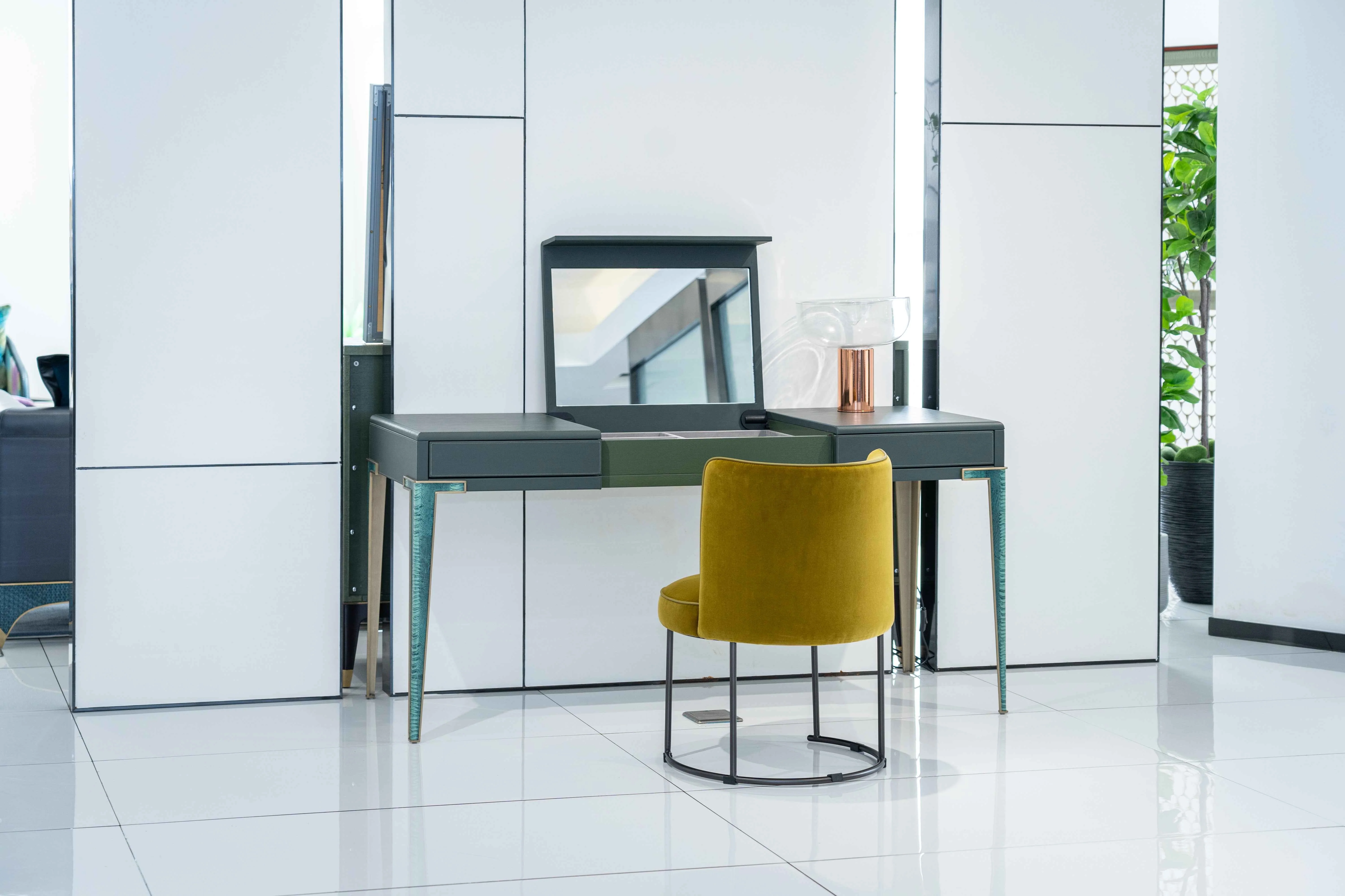 Modern Stylish Dressing Table for Bedroom Decor