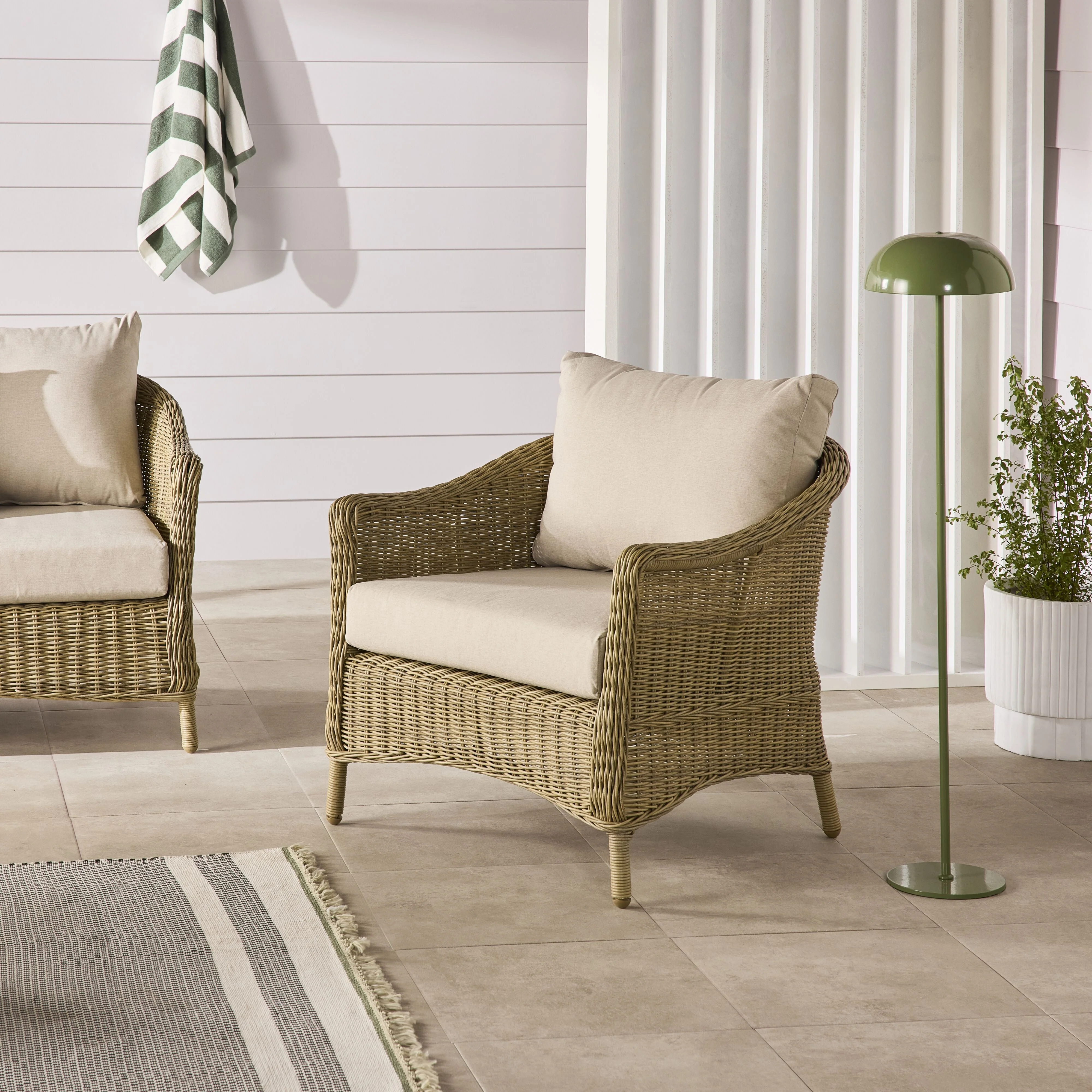 Hamptons Wicker Outdoor Armchair Natural