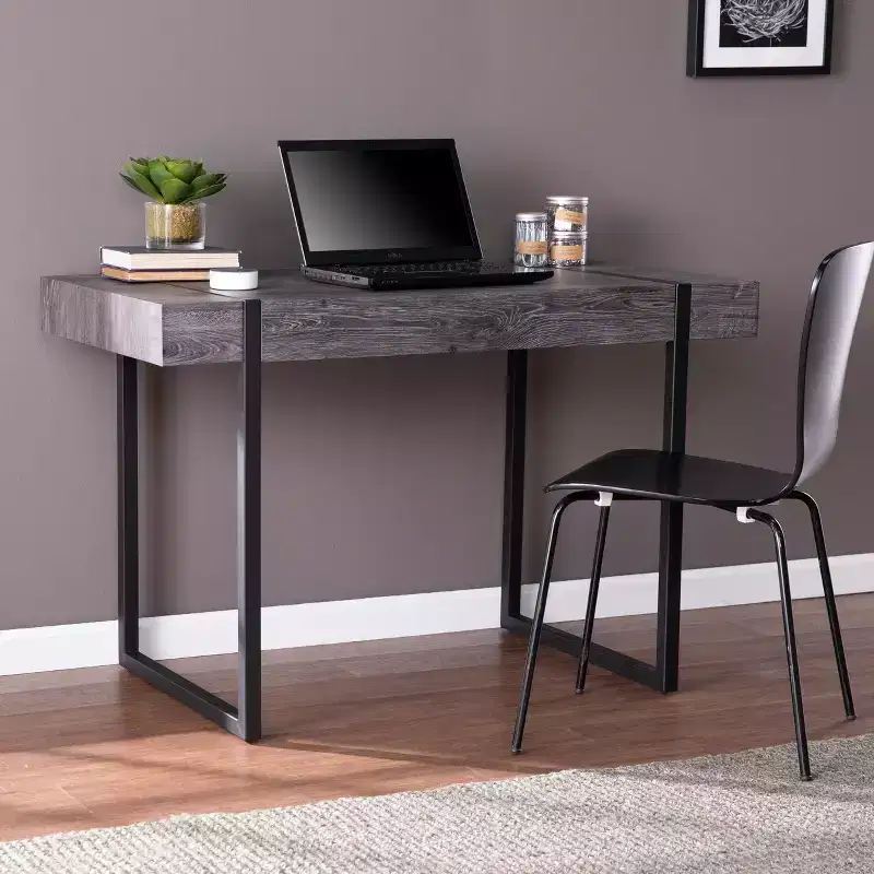 Harkriven Small Space Desk - Black - SEI