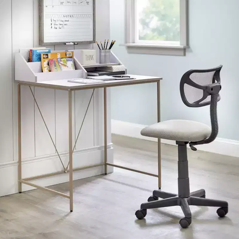 Quincy Desk