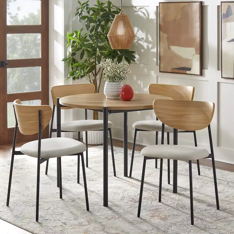 Round Dining Table and Chairs