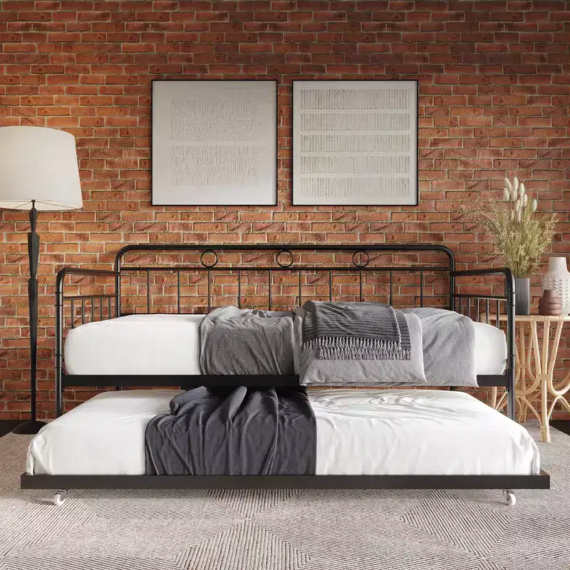 Twin Size Metal Daybed With Trundle