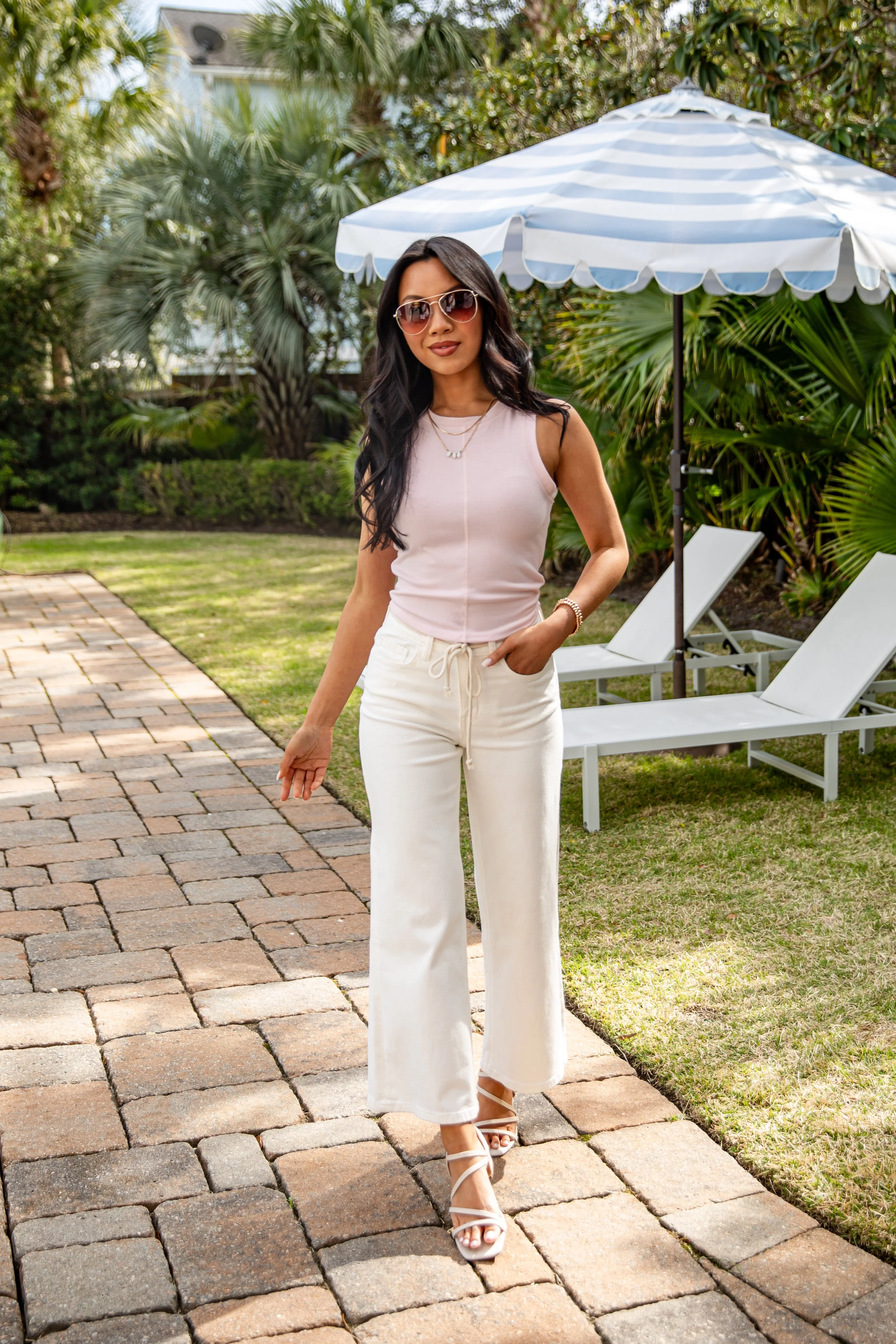 Sleeveless Fitted Bodycon Basic Tank Top