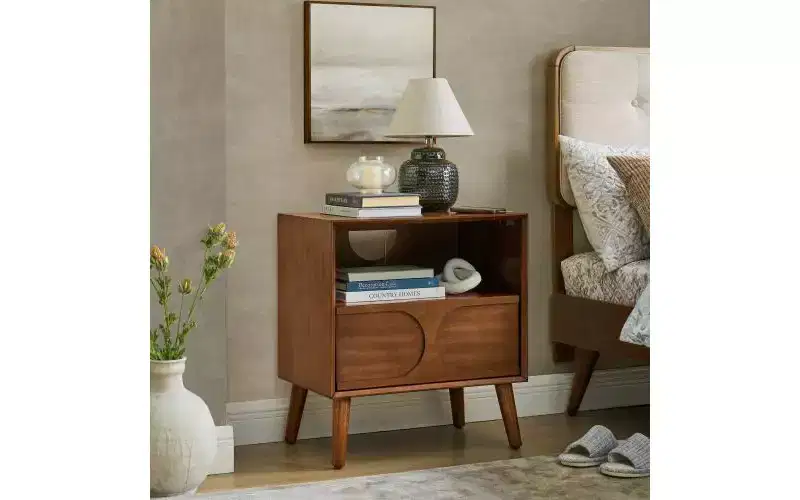 JVNOXK Mid-century modern-style recessed nightstand with open storage and drawers, featuring power outlets and four solid wood legs, walnut finish