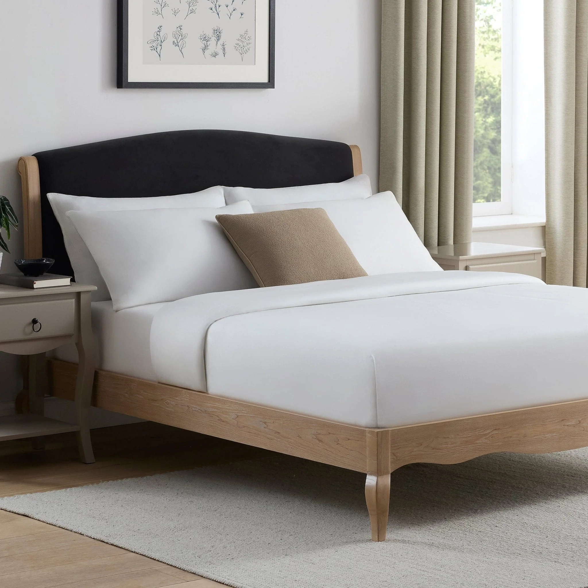 Bed - Discover the epitome of elegant sophistication with this French-style bed from the Collection - perfect for any classic or modern home decor.