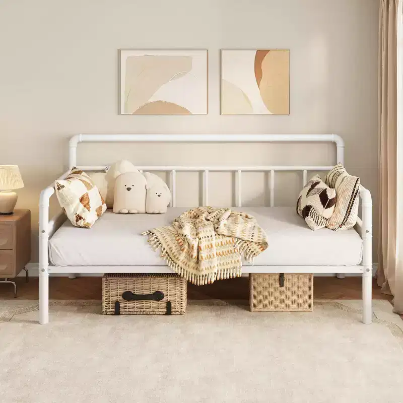 Twin Metal Daybed With Classic Headboard, Sofa Bed For Versatile Spaces - White