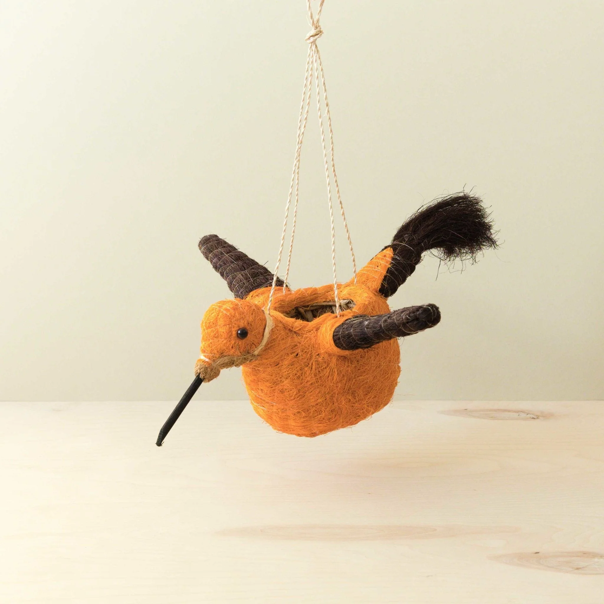 Hummingbird Planter - Coco Coir x Gilded Frond Clay + Textiles