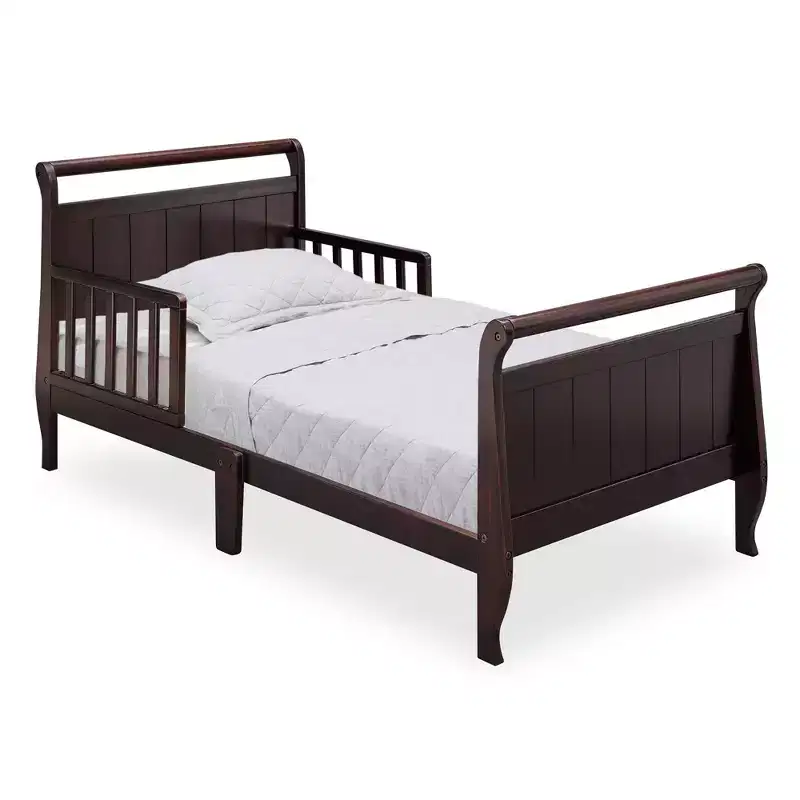 Delta Children Chestopher Toddler Bed with Bedrails