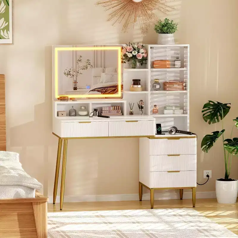 Fluted Makeup Vanity Desk with Lighted Mirror, Dressing Table with 5 Drawers, Vanity Desk with Mirror and Lights,Adjustable Brightness