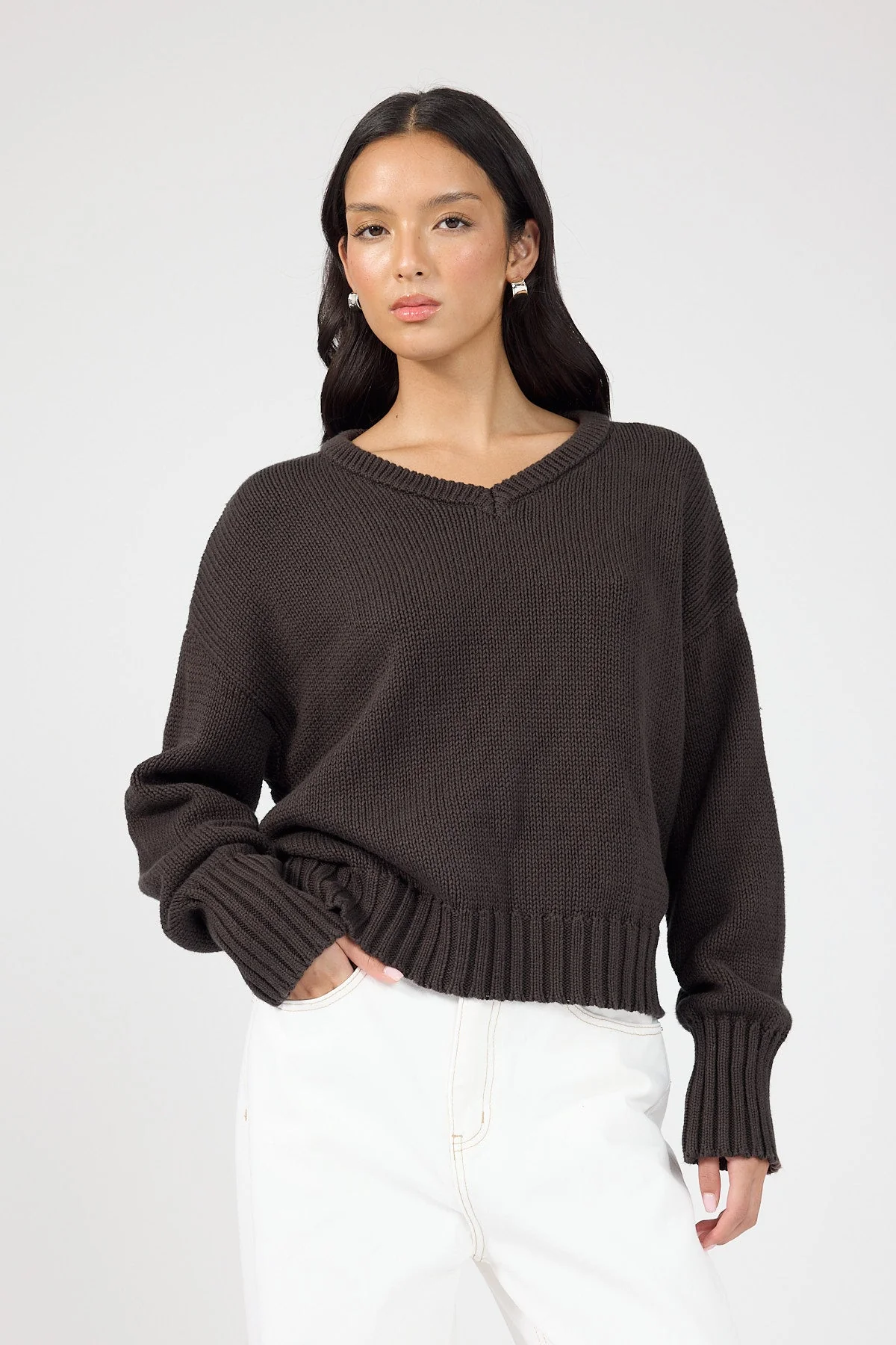 V-neck Knit Jumper Brown