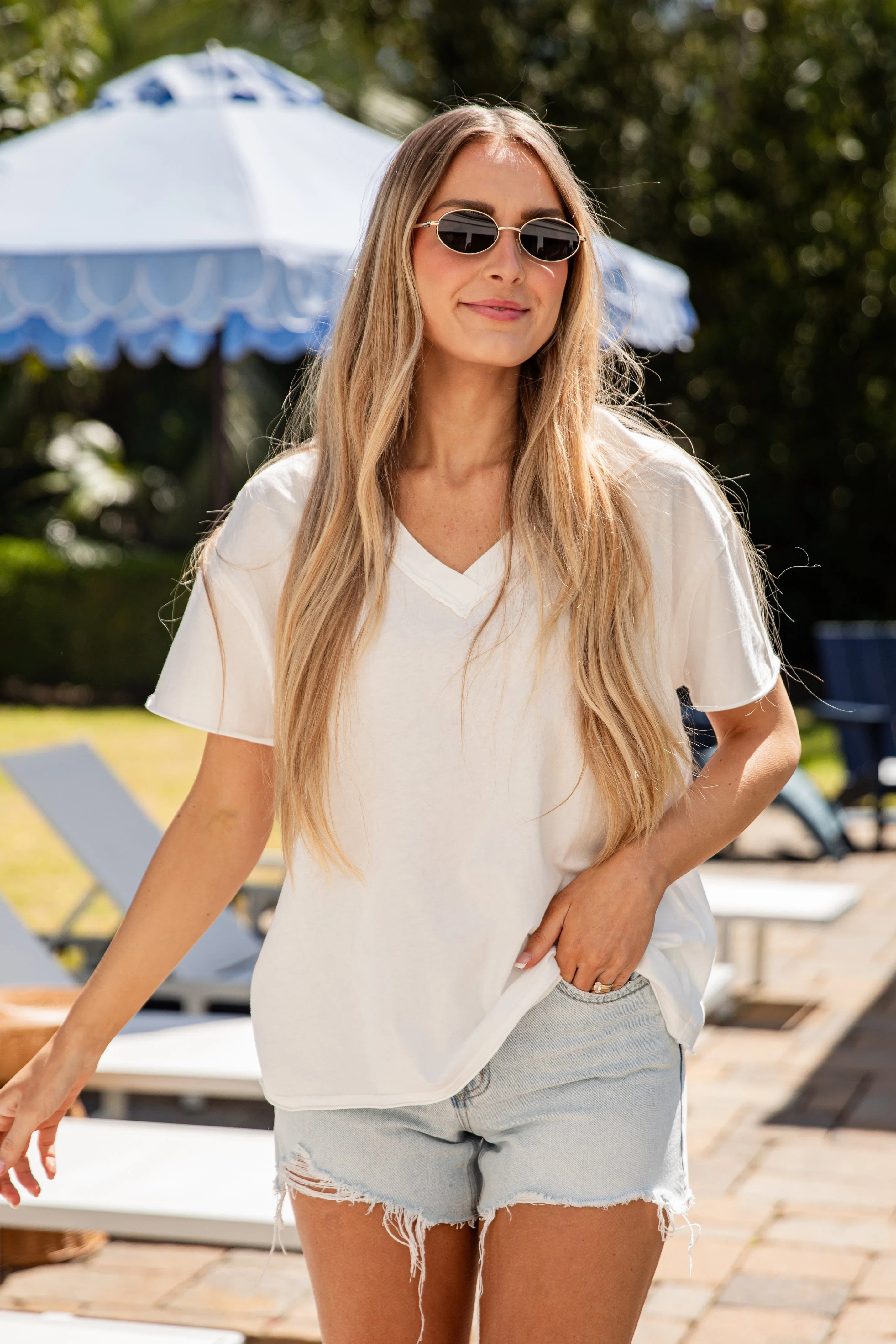 V-Neck Relaxed Short Sleeve Essential Cotton Tee