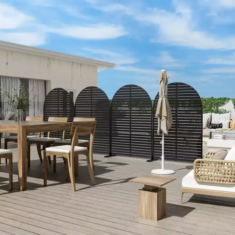 Louvered Classic Black Arched Galvanized Steel Screen 183x120x40cm