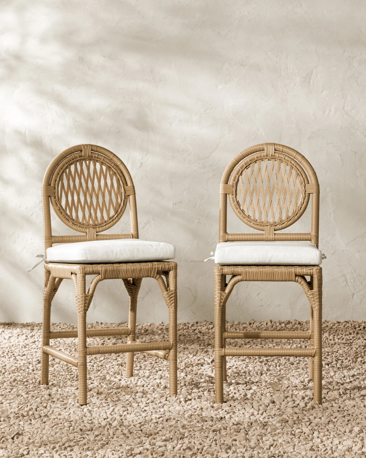 Coastal All-Weather Wicker Counter Stool with Performance Fabric Cushion for Dining Room