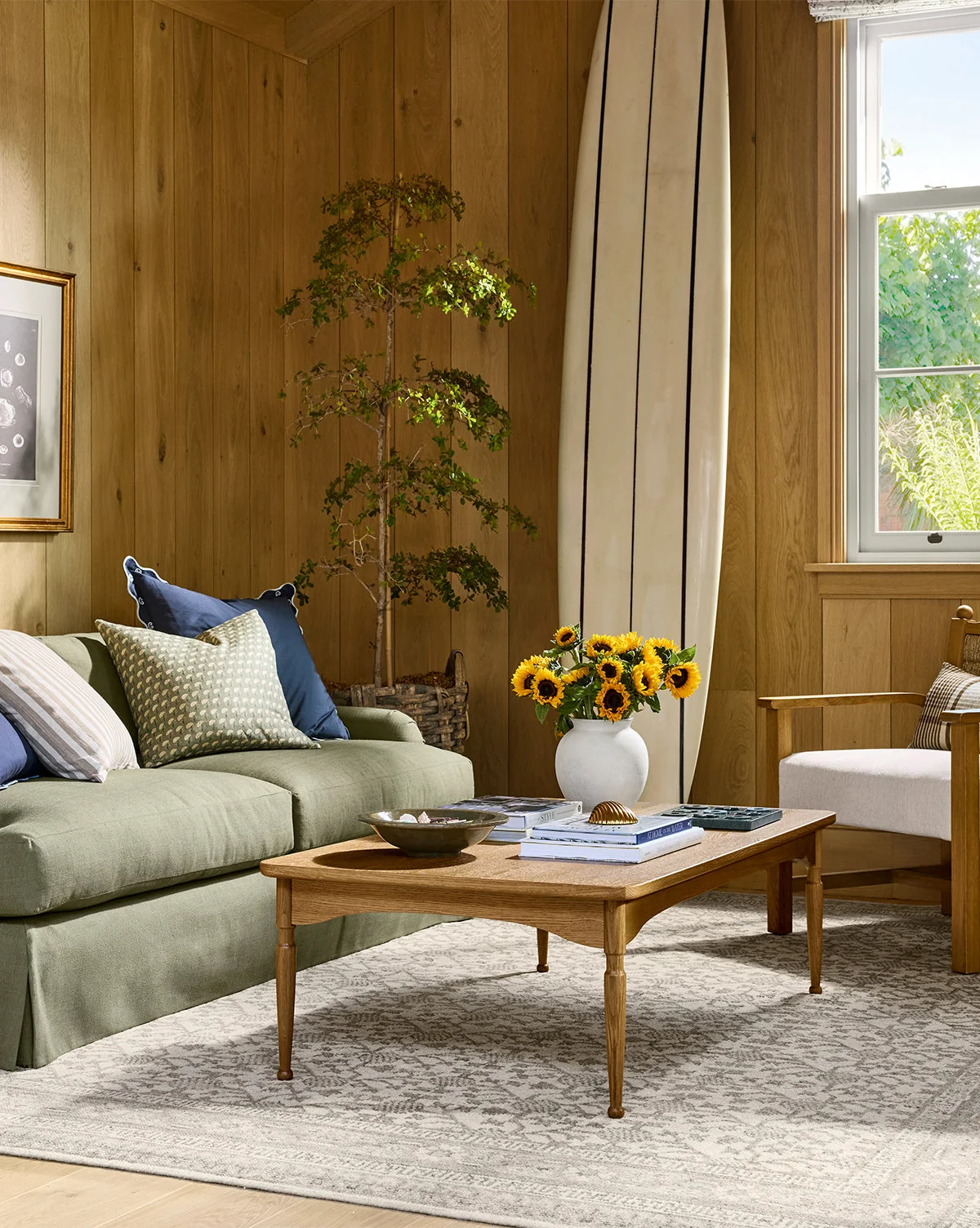 Traditional Honey Oak Coffee Table with Notched Leg & Ball Foot Detail for Living Room