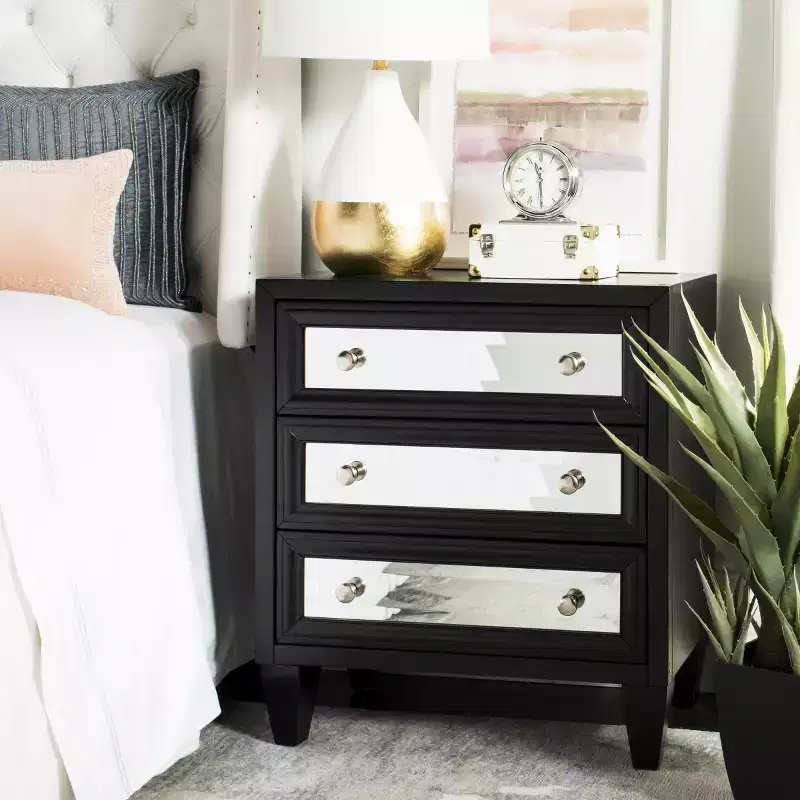 Marlon 3 Drawer Chest - CHS9202 - Safavieh