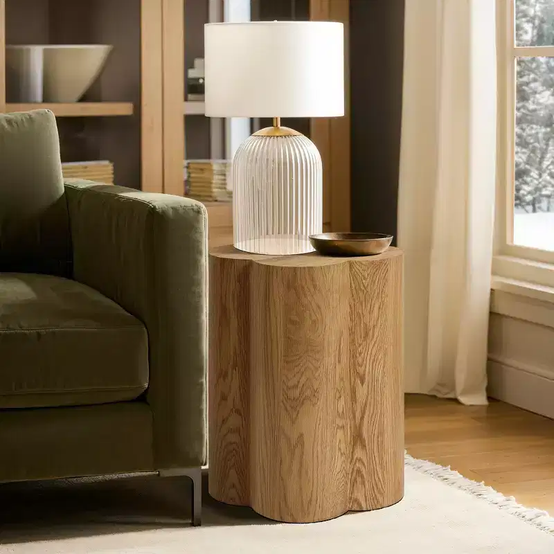 LuxenHome Wood Grain Manufactured Wood 20.5-Inch Tall Round End and Side Table Brown