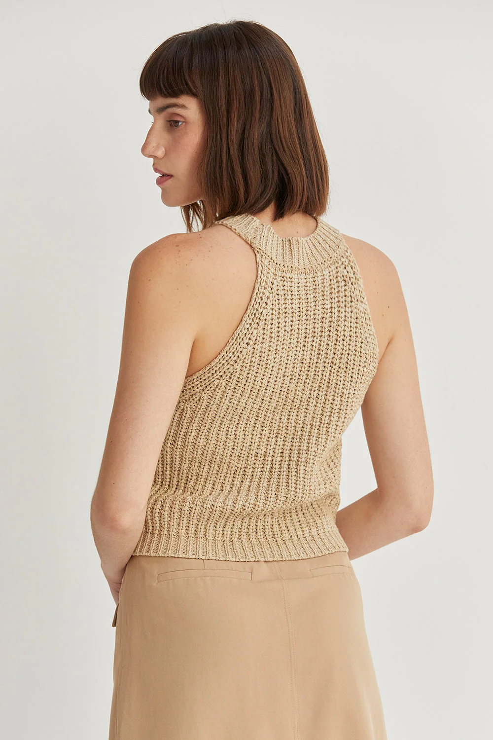Halter Neckline Sleeveless Knit Top