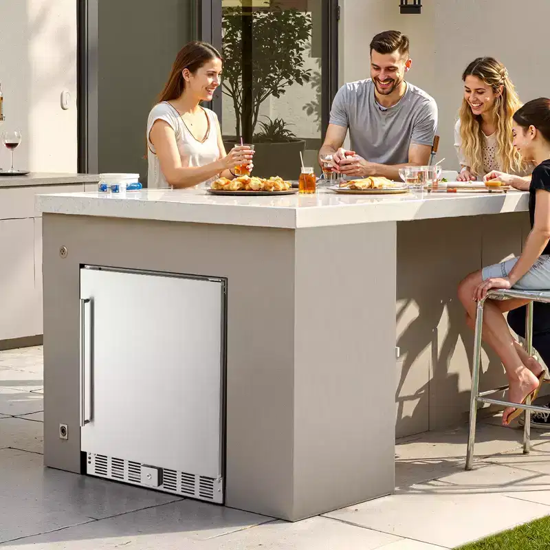 VEVOR 24-Inch Indoor/Outdoor Beverage Refrigerator, 150 QT Freestanding or Undercounter Beverage Fridge, 180 Cans Built-in Beer Fridge, Silver