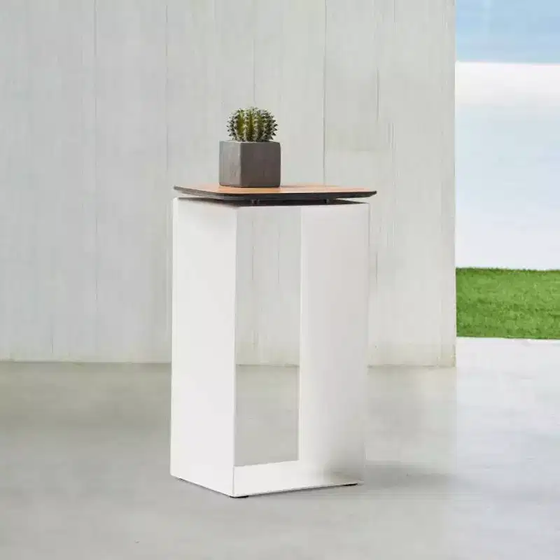 HomeStock 25 in.H White Color Round Powder-Coated Steel Table Top End Table 1 -piece