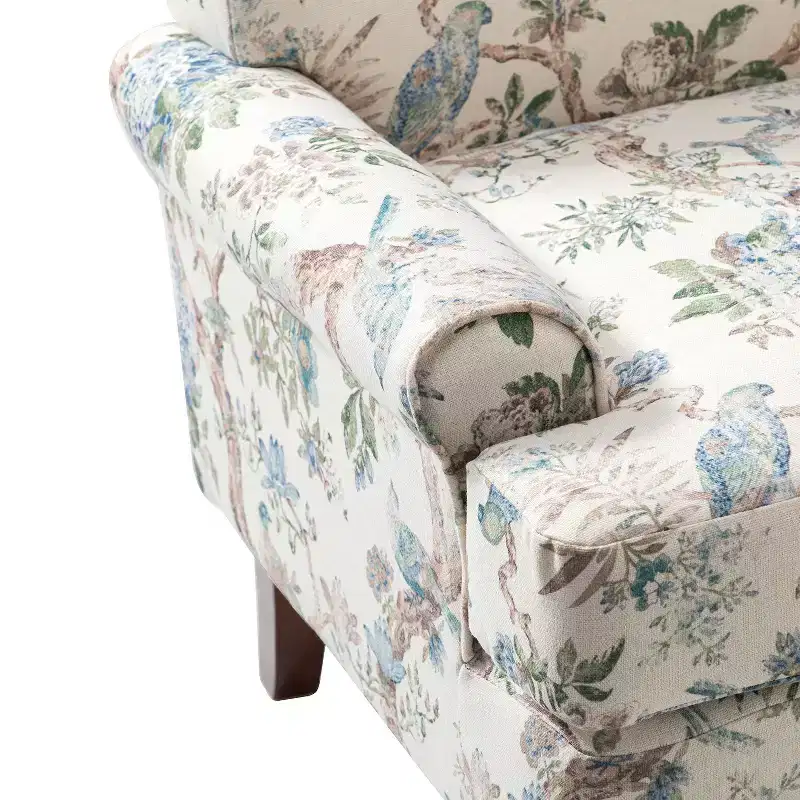 comfy Livingroom Armchair with Solid Wood Legs