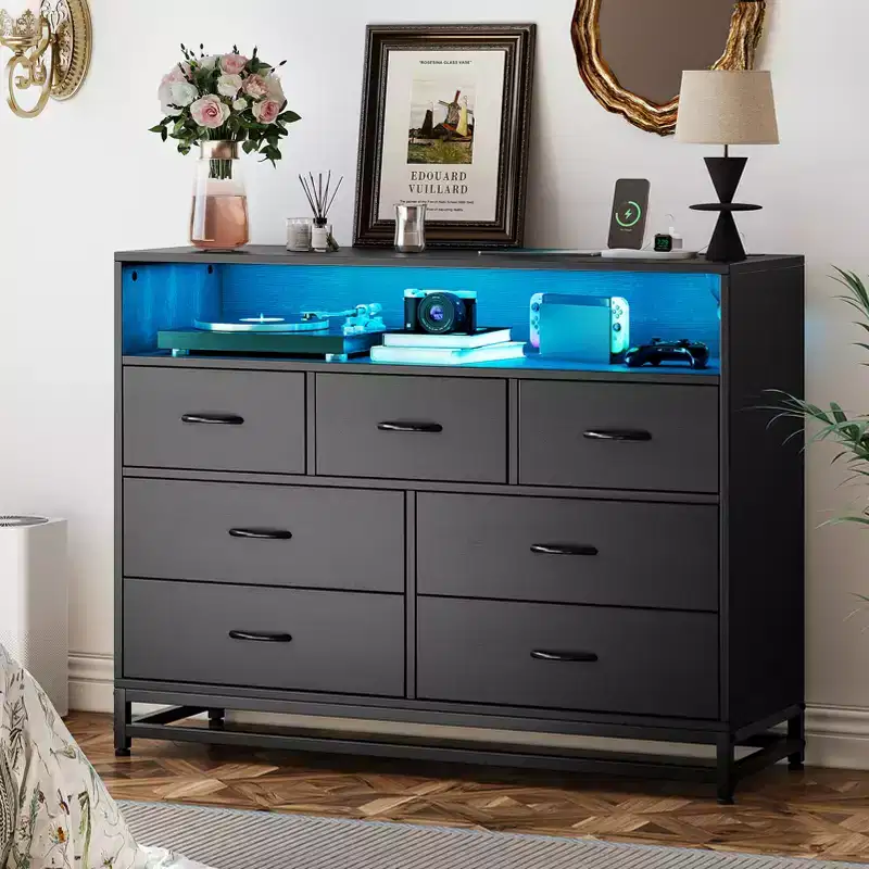 Dresser for Bedroom with LED Lights  7 Drawer Dressers with Charging Station, Wood Storage Chest for Entryway, Closet, Living Room, Hallway