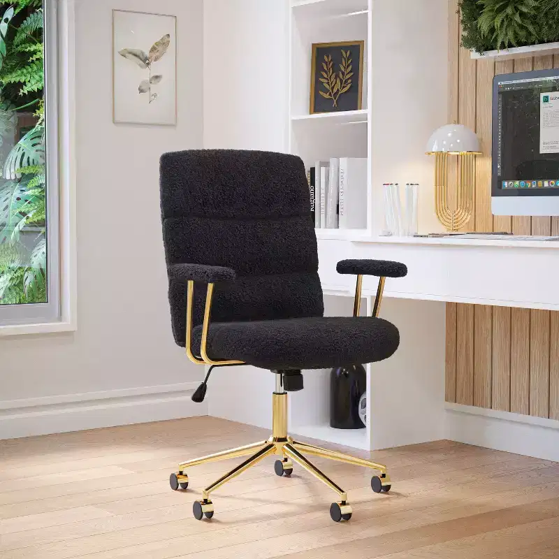 Okak Modern Fleece Office Chair with Goden Frame, 360 Swivel Comfy Chair with Adjustable Height and Wheels, Desk Chair for Study, Reading Room