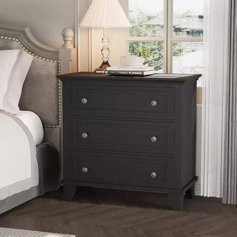 Modern 3-Drawer Dresser, Compact Wood Chest with Sturdy Metal Handles, Space-Saving Storage for Bedroom, Entryway, Hallway