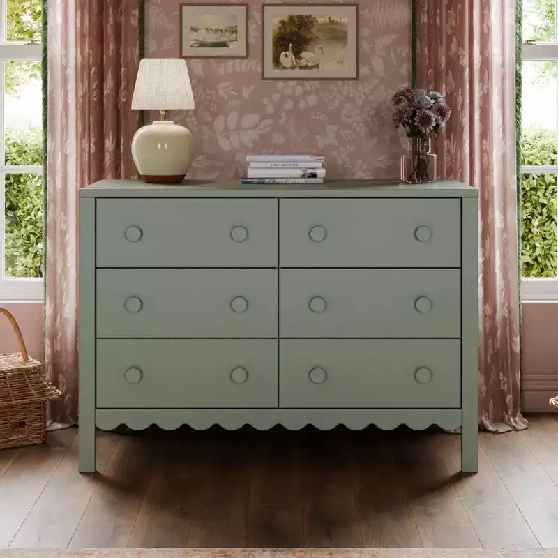 Scallop 6-Drawer Dresser