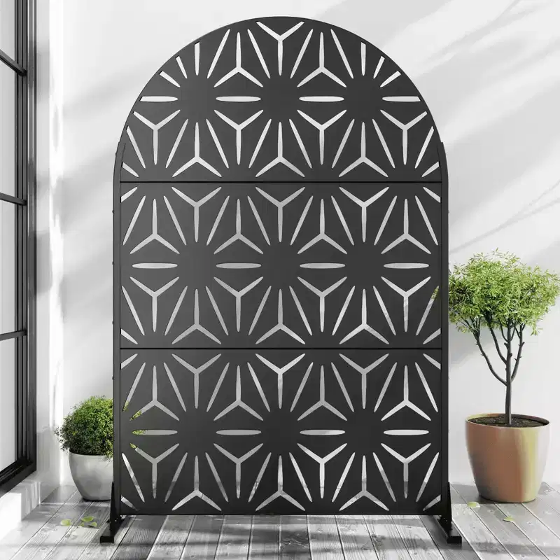 Star Shaped Black Arched Galvanized Steel Privacy Screen – Outdoor & Indoor Partition