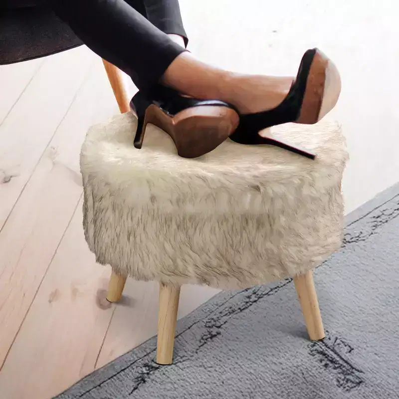 Cheer Collection 17 Round Faux Fur Stool
