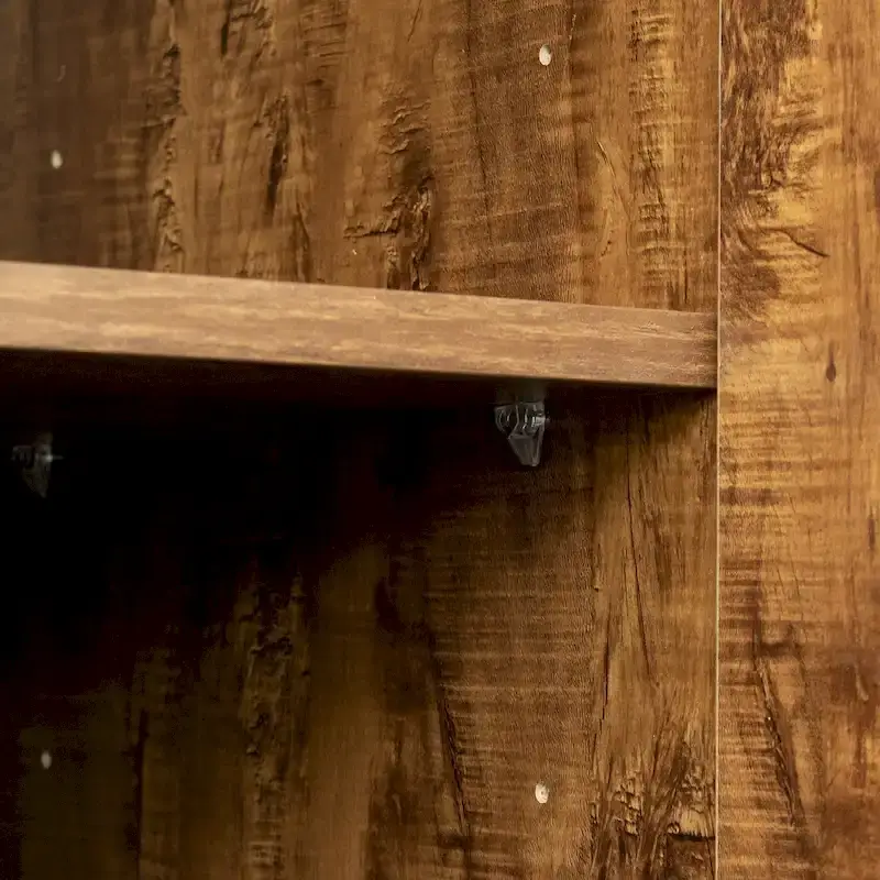 High wardrobe with 2 doors and 3 partitions