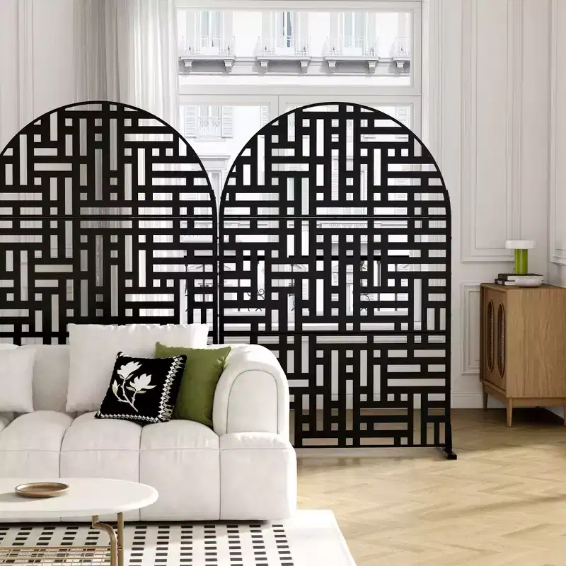 Black Arched Galvanized Steel Screen 183x120x40cm