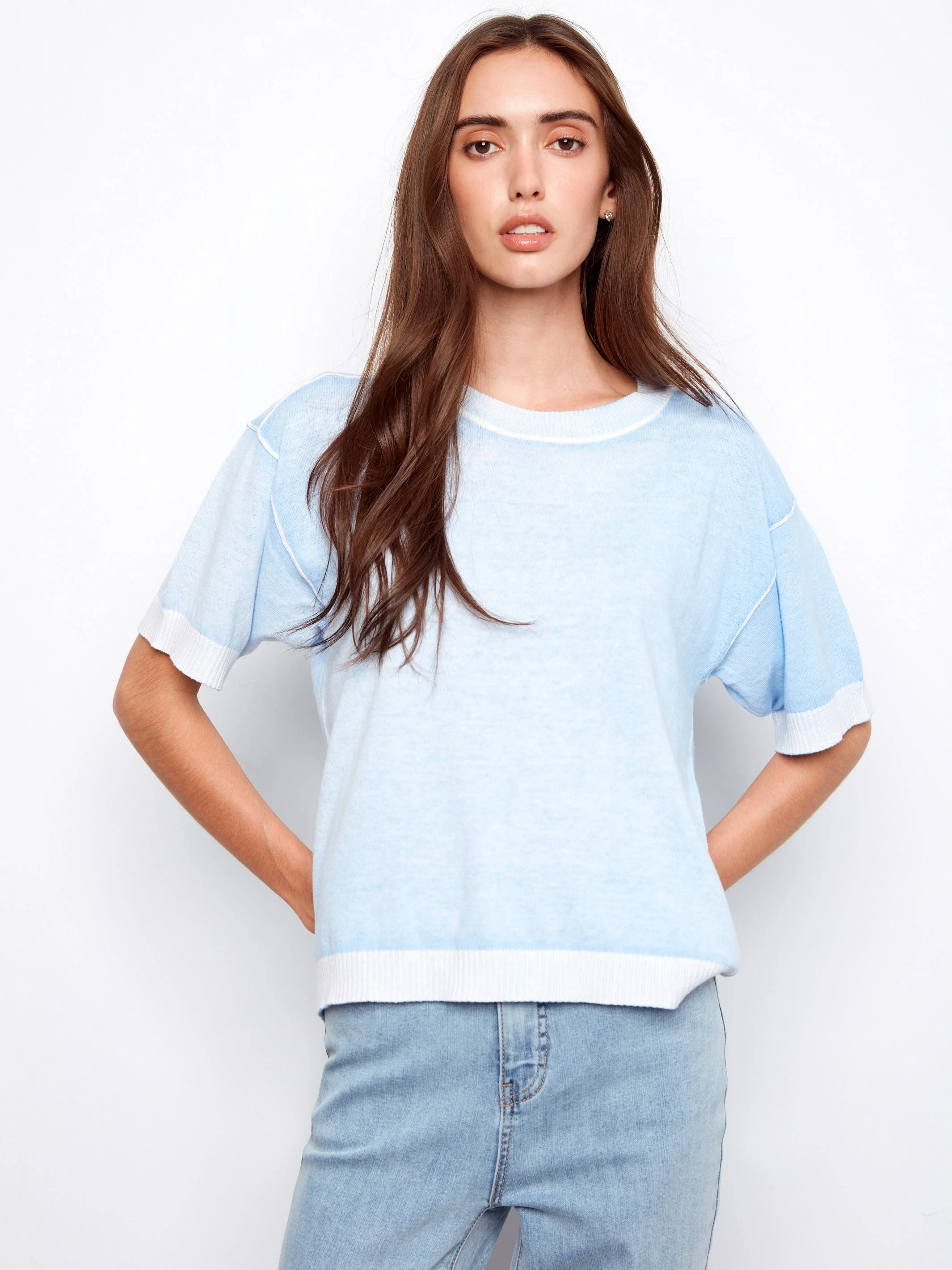 Short Sleeve Reverse Print Sweater - Light Blue