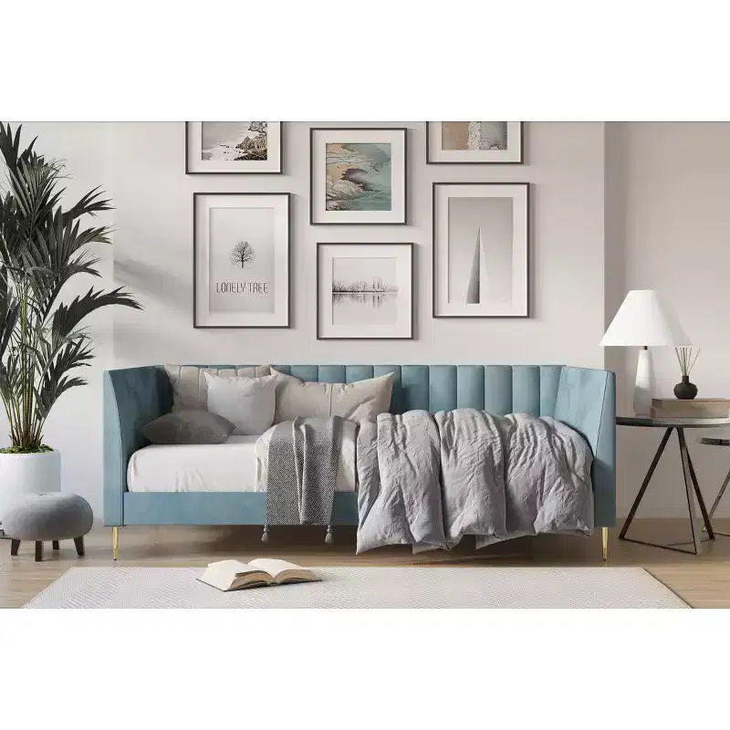 Home Design Maidste Upholstered Twin Daybed
