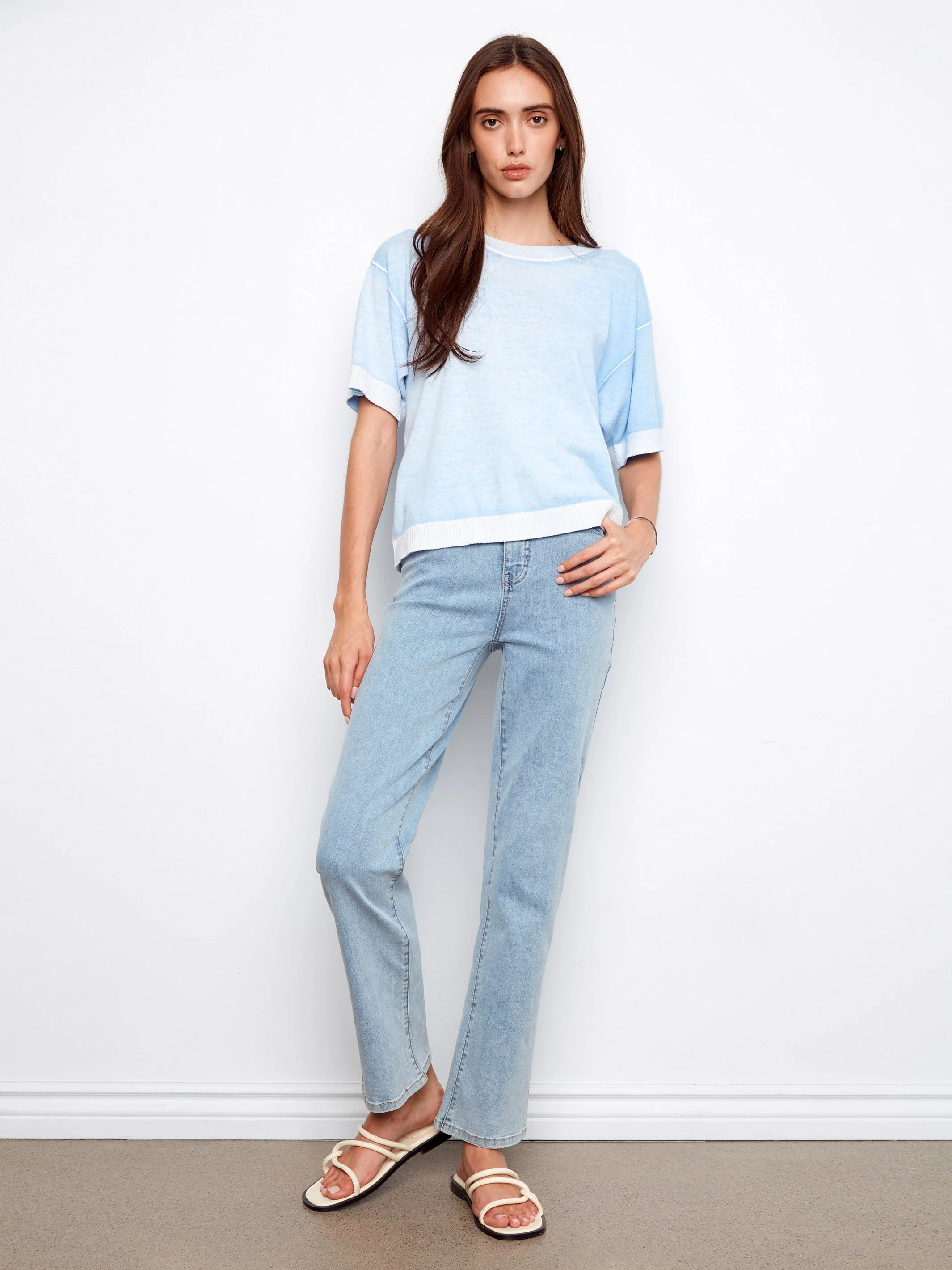 Short Sleeve Reverse Print Sweater - Light Blue