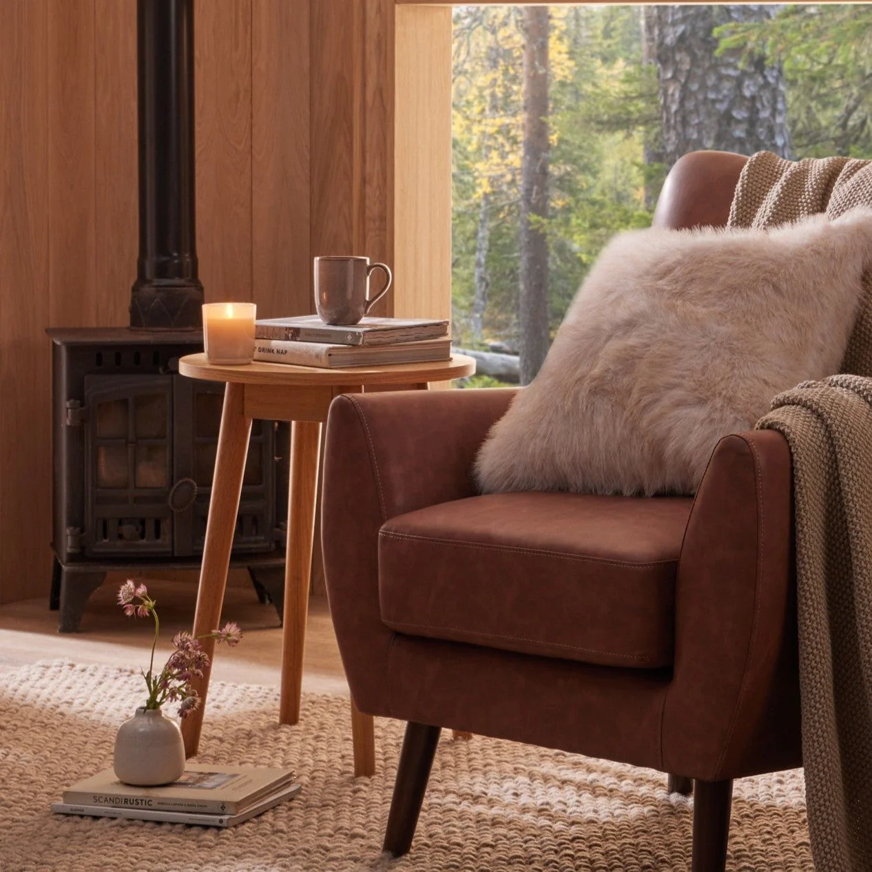 Scandi Light Wood Solid Oak Side Table with Round Top for Living Room