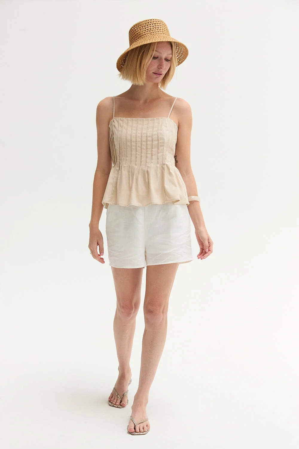 Pleated Sleeveless Linen Blend Top