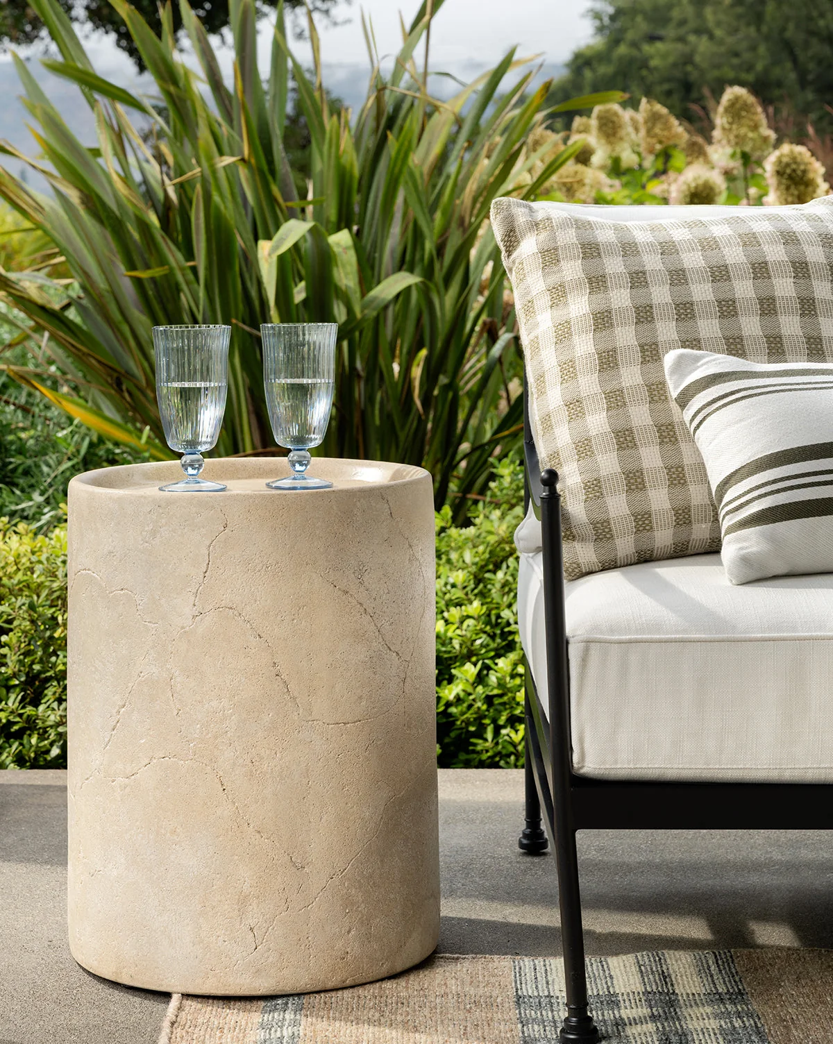 Coastal Outdoor Side Table with Weather-Resistant Design for Outdoor