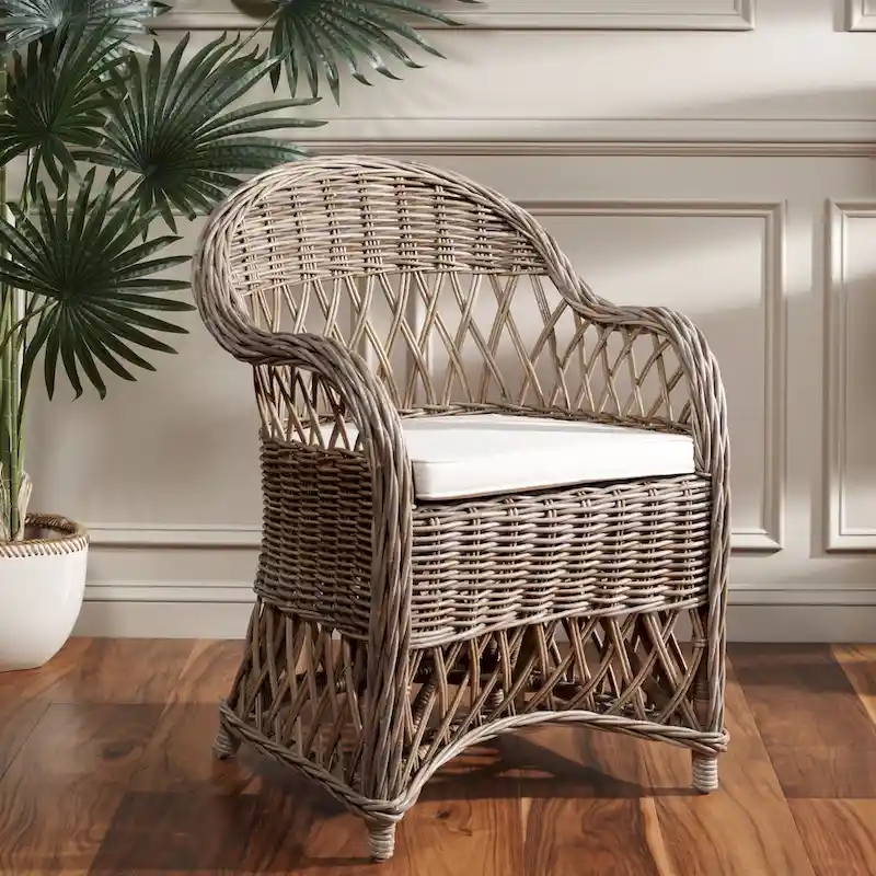 Natural Rattan Club Chair - 25.5 x 26.5 x 35.5 - 26Wx27Dx36H