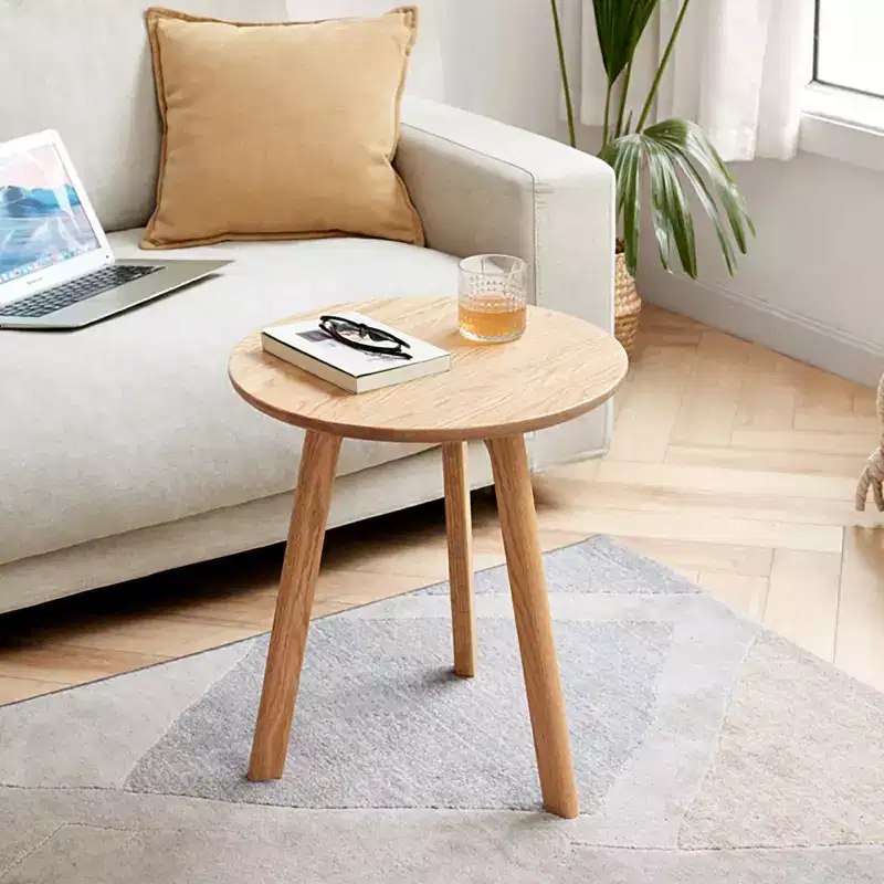 Wooden Round Side Table with Three-Legged Structure and Non-Slip Pads, End Table for Living Room