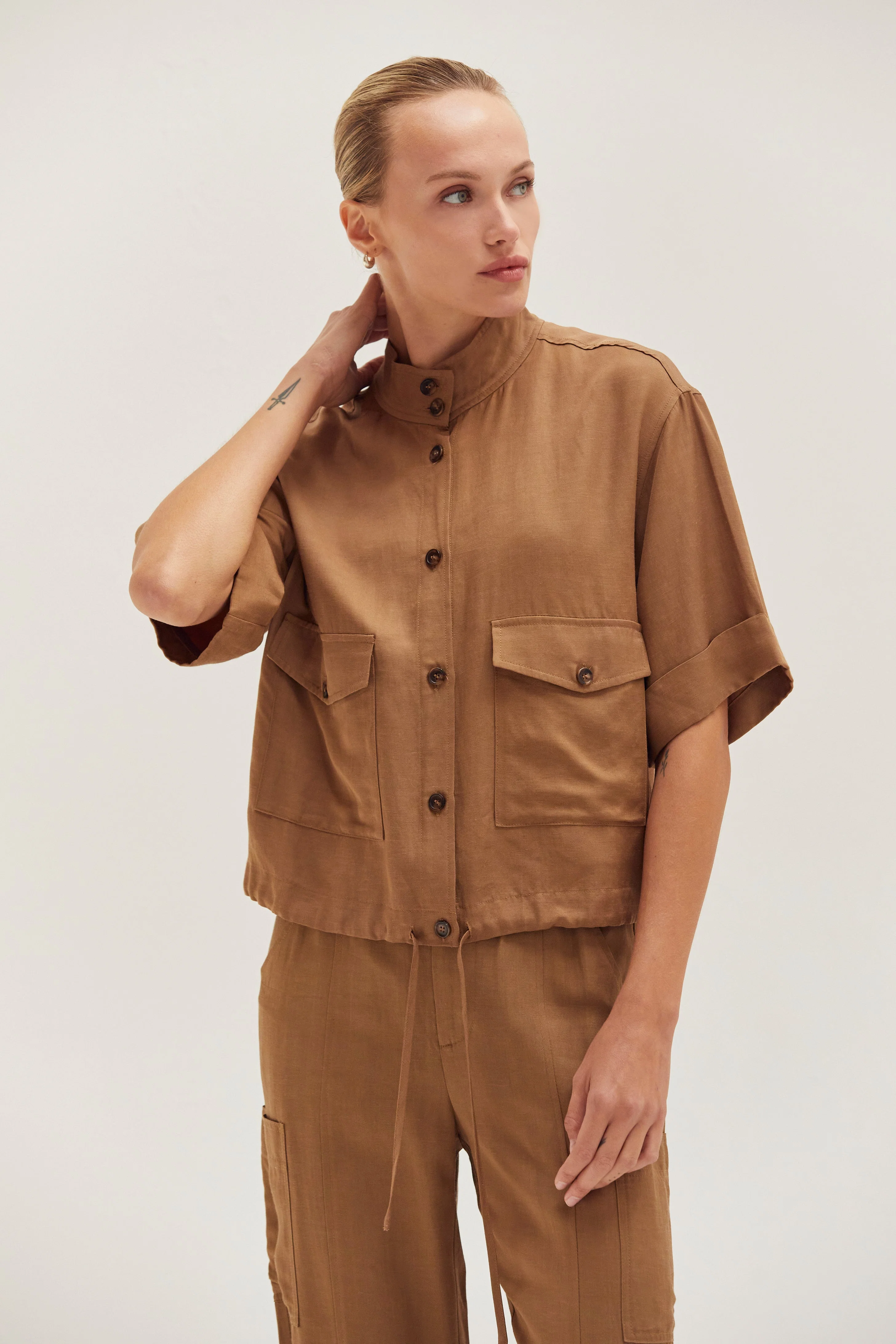 Lightweight Utility Jacket Short Sleeve Button Front Drawstring Hem