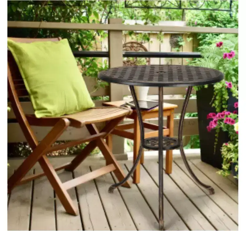 Outdoor Cast Aluminum Table