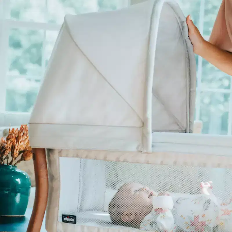 Portable Bassinet with Canopy, Mesh Sides & Carry Bag, Newborn 0-5 Months