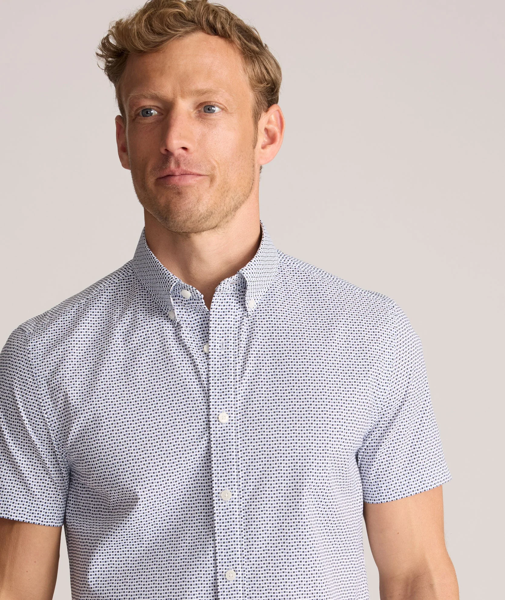 Nouveau Short-Sleeve Stretch Nylon Shirt